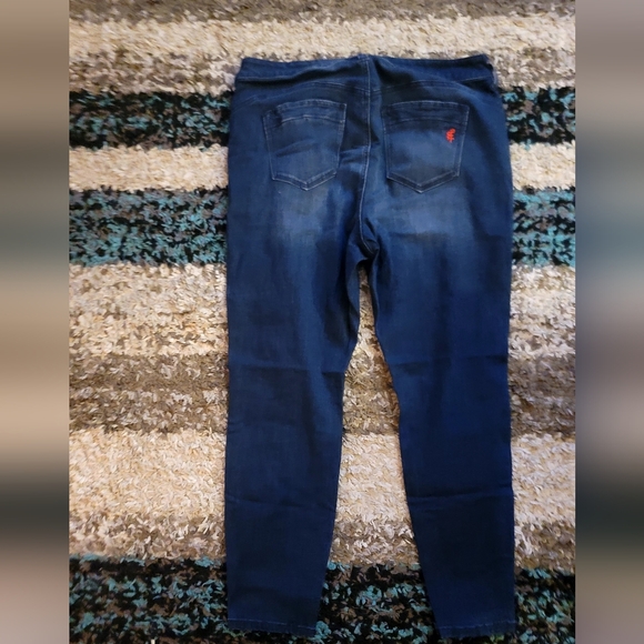 Molly Isadora Mid Rise Skinny Jeans 14W | Flattering Fit | Plus Size Denim - Picture 5 of 8